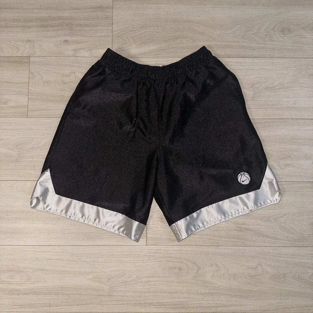 Vintage Nike‎ Basketball Shorts Mens L Black Satin Classic Retro Y2K 90s Baggy